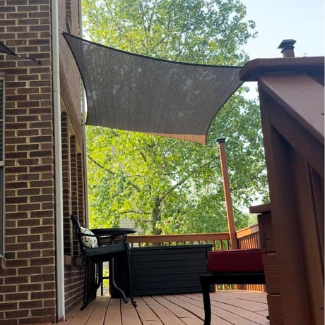 weill-fitted shade sail for patio