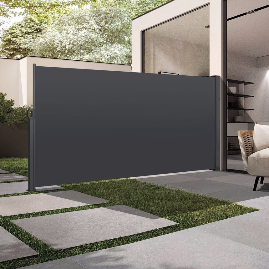 118" x 71" Retractable Side Screen Awning